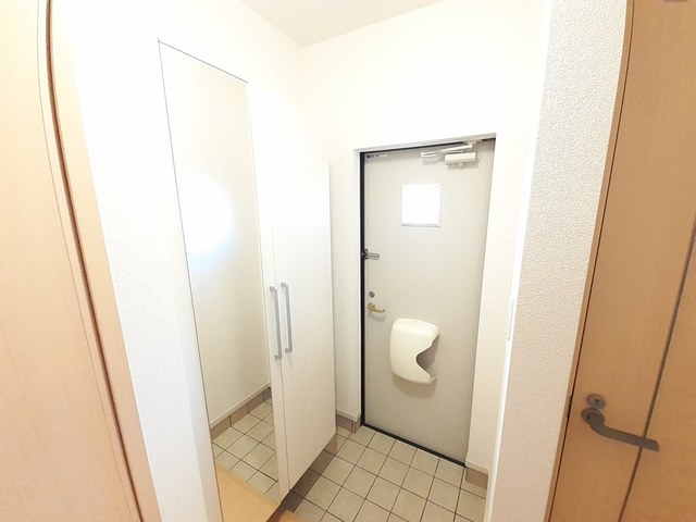 玄関　同仕様写真
