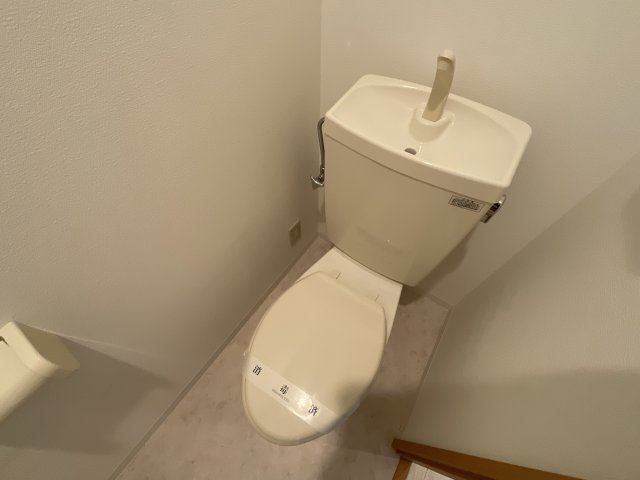 トイレ　ゆったりとした空間のトイレです