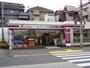 コンビニ　ナチュラルローソン世田谷弦巻三丁目店（コンビニ）まで172m