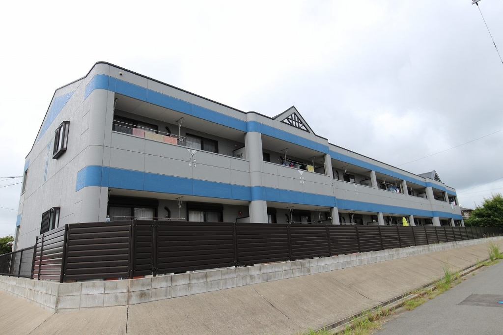 建物外観　他の不動産屋さんのネット掲載物件も全てご紹介可能です。