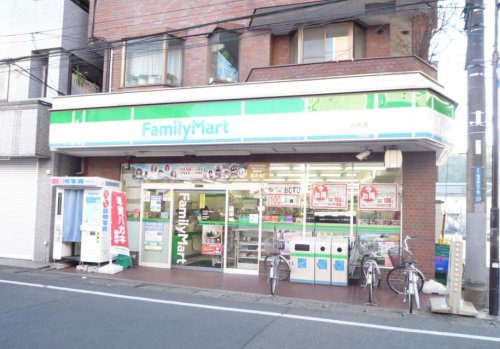 コンビニ　ファミリーマート 久地店（コンビニ）まで6268m