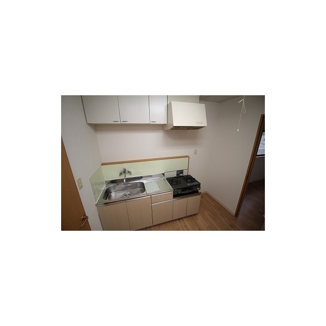 キッチン　※３階の同間取の室内写真となります。