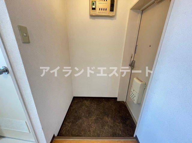 玄関　※別号室参考写真
