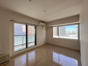 GRACE COURT KOTONIの居間写真