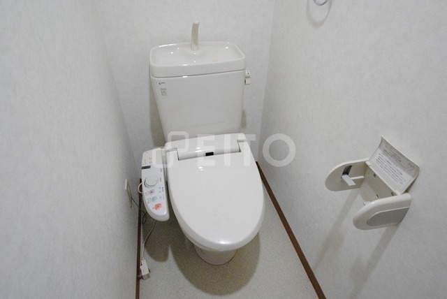 トイレ　写真は２０３号室