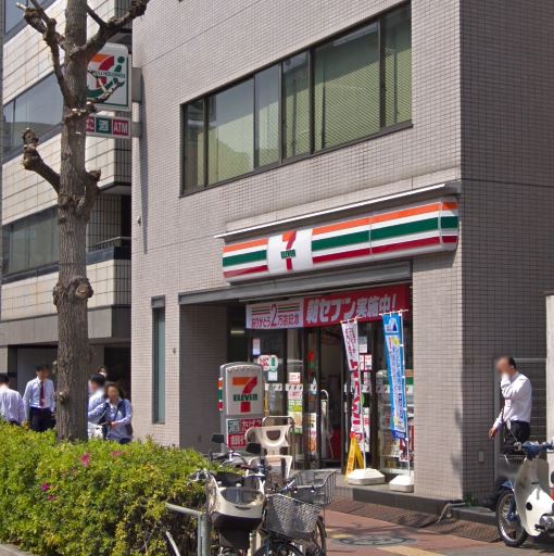 コンビニ　セブンイレブン 文京本郷4丁目店（コンビニ）まで184m