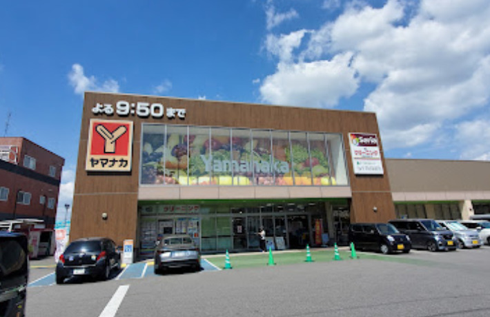 スーパー　ヤマナカ東海店（スーパー）まで651m