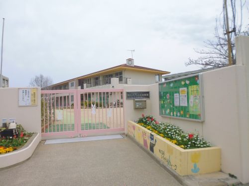 幼稚園・保育園　人丸幼稚園（幼稚園・保育園）まで400m