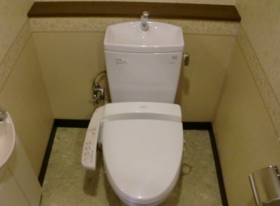 トイレ　トイレ