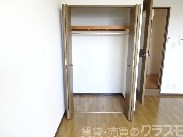 収納　クローゼット