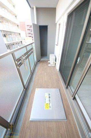 バルコニー　セレニテフラン難波