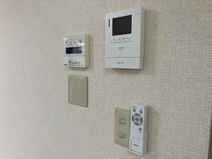 セキュリティ　モニター付インターホン