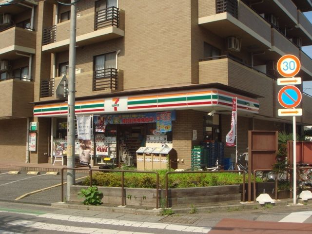 コンビニ　セブンイレブン日進駅西店（コンビニ）まで412m