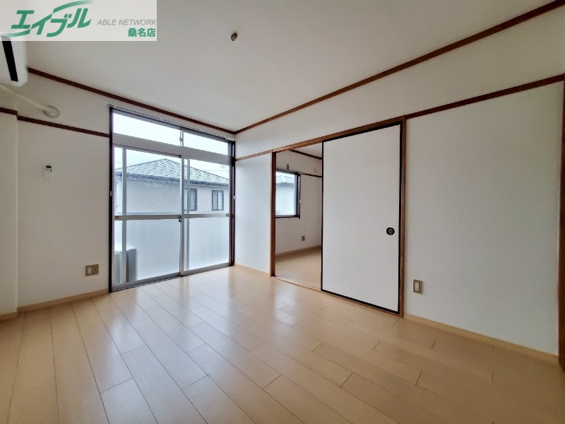 居室・リビング　同型別部屋参考写真です
