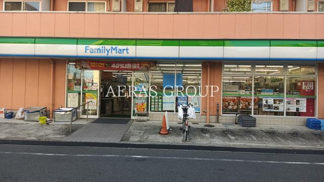 コンビニ　ファミリーマート 新田一丁目店（コンビニ）まで352m