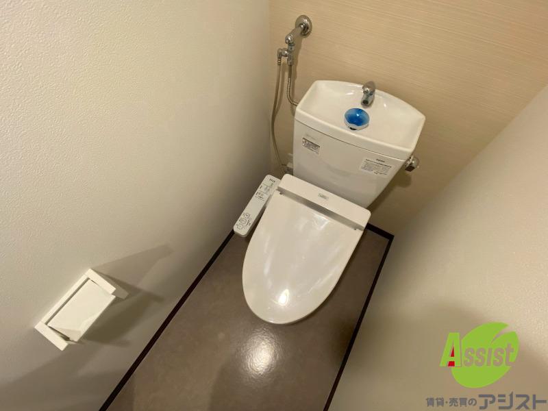 トイレ　シャワートイレになっているので快適です！