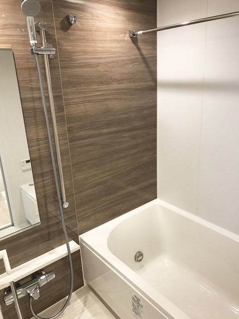 バス・シャワールーム　※写真は同タイプ住戸です。