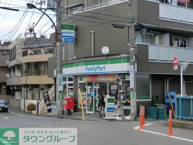コンビニ　コンビニ（コンビニ）まで109m