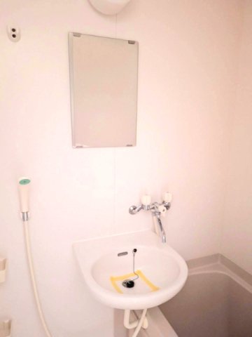 洗面設備　※別部屋写真です