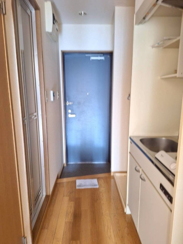 玄関　※別部屋写真です