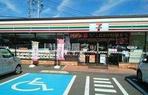 コンビニ　セブンイレブン 和歌山出水店（コンビニ）まで1121m