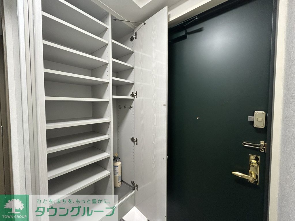 収納　シューズボックス