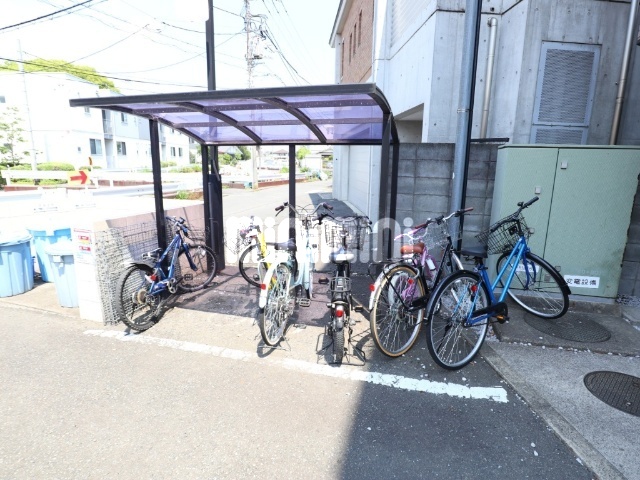 駐車場　駐輪場