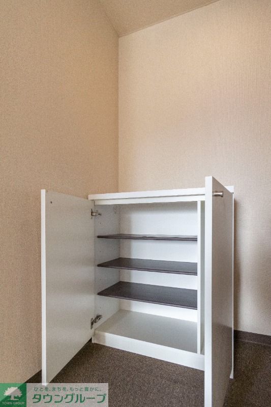 収納　シューズボックス