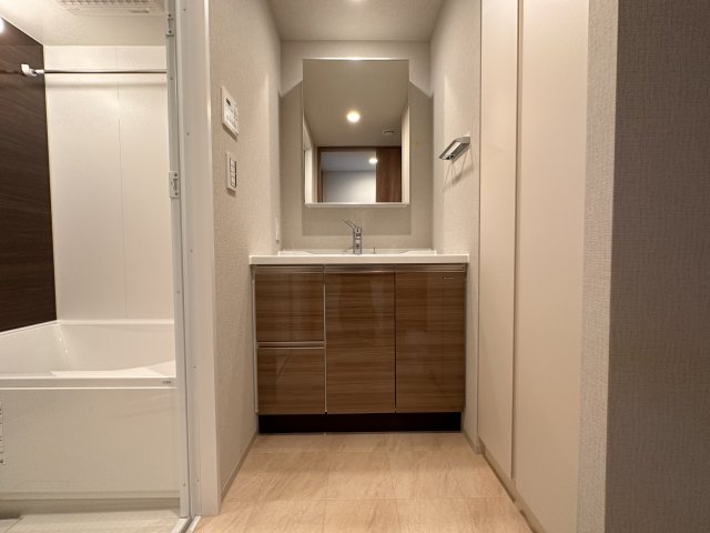 洗面設備　同一タイプです。