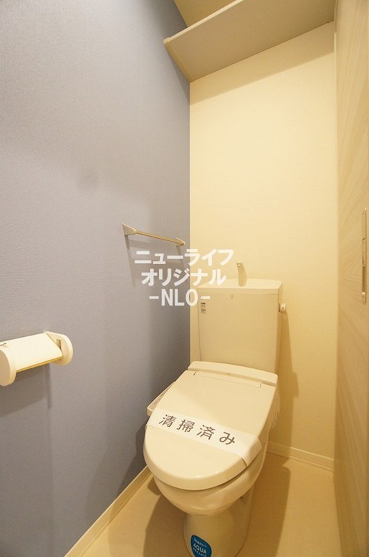 トイレ　トイレには快適な温水洗浄便座付