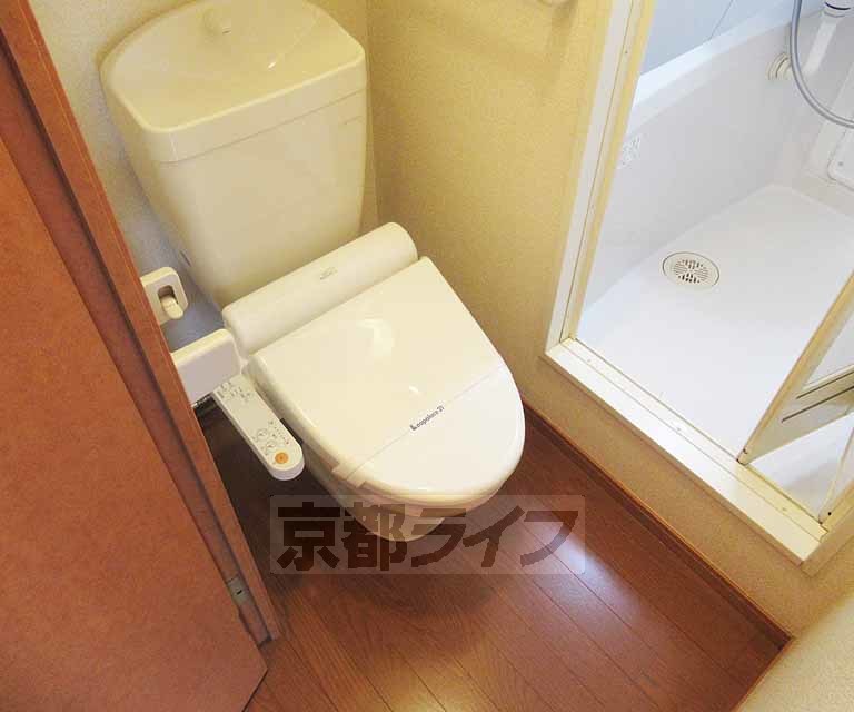 レオパレス大徳Bのトイレ写真