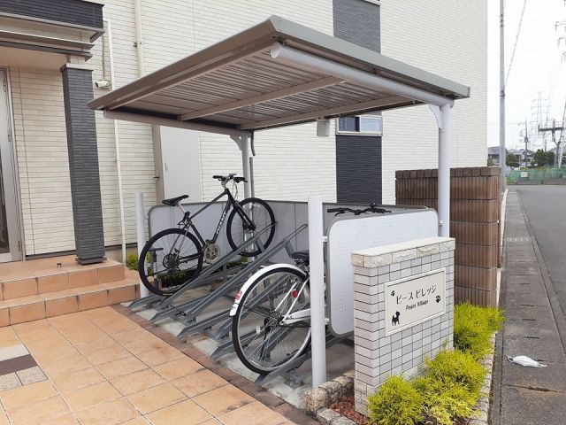 ＪＲ宇都宮線 小山駅 バス乗車時間：9分 最寄りバス停で下車 徒歩4分 3階建 築9年の外観写真