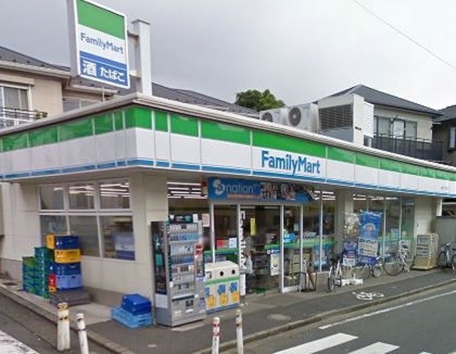 コンビニ　ファミリーマート寺谷二丁目店（コンビニ）まで477m