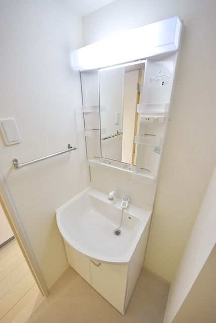 東武伊勢崎線 谷塚駅 徒歩10分 3階建 築11年の内装写真