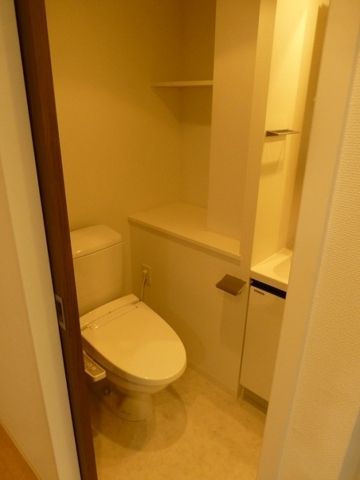 レジディア蒲田IVのトイレ写真