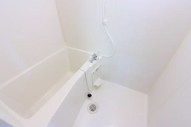 バス・シャワールーム　同建物の別号室※現況優先