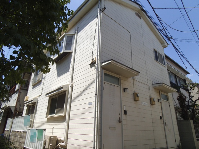 建物外観　十条駅すぐの好立地アパートです！