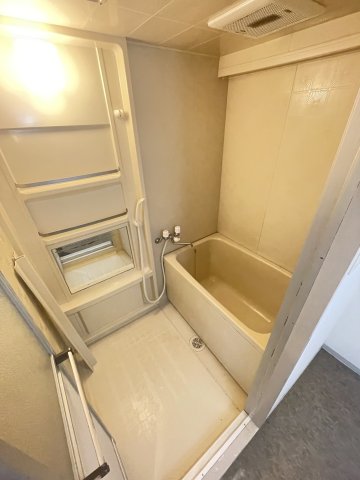ＪＲおおさか東線 ＪＲ淡路駅 徒歩10分 5階建 築33年の風呂写真
