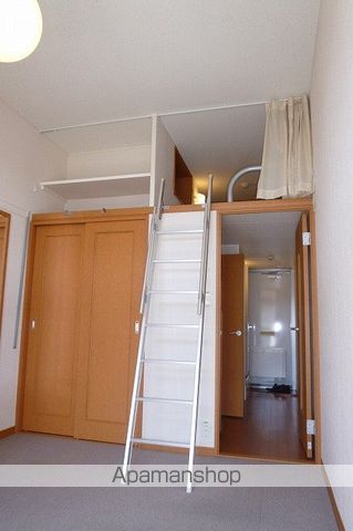 レオパレスプラテリーアIの内装写真
