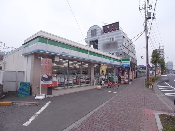 コンビニ　ファミリーマート 練馬高野台店（コンビニ）まで398m