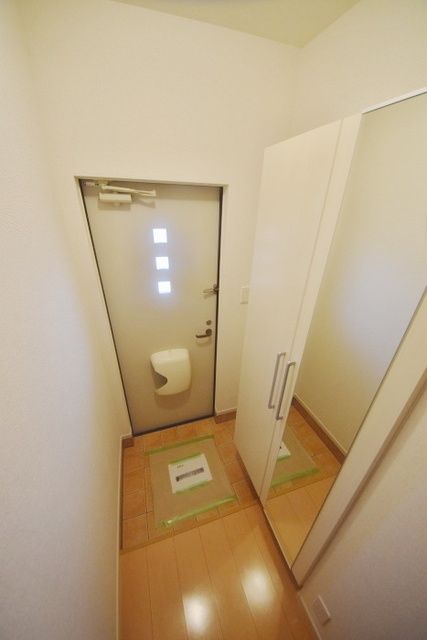 プリムラIIIの玄関写真