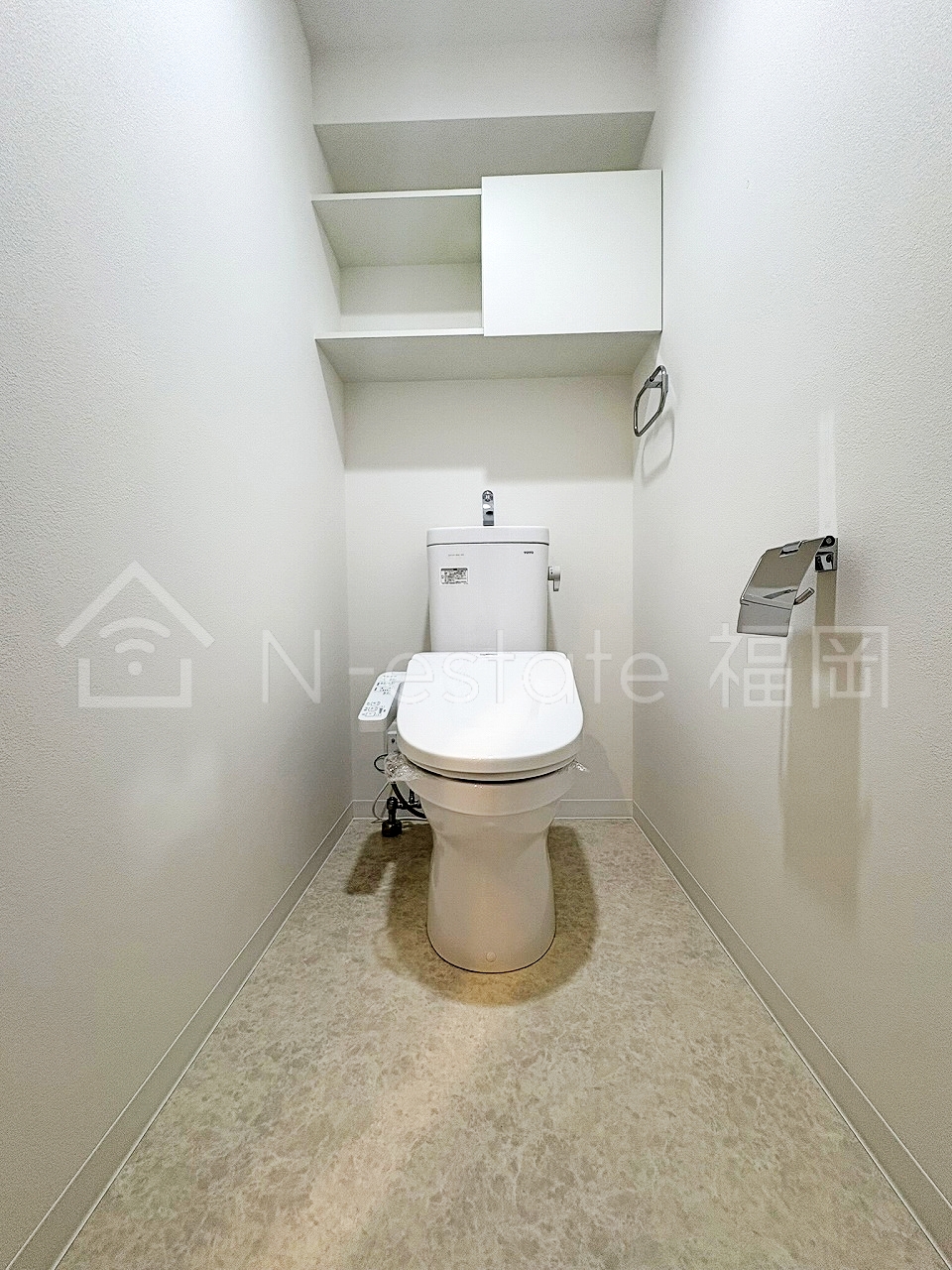 地下鉄空港線 西新駅 徒歩6分 10階建 築5年のトイレ写真