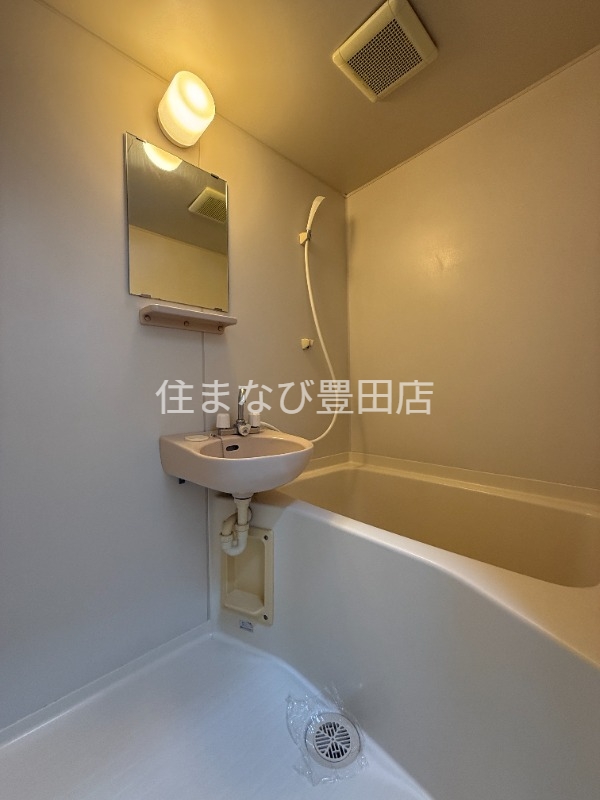 バス・シャワールーム　同型タイプ