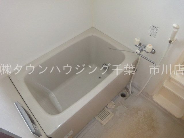 バス・シャワールーム　追い焚き機能あります