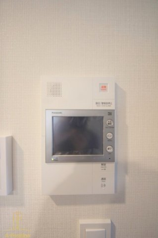 セキュリティ　コンフォリア・リヴ南森町Q