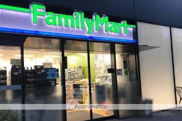 コンビニ　ファミリーマートトキワ大崎店（コンビニ）まで217m