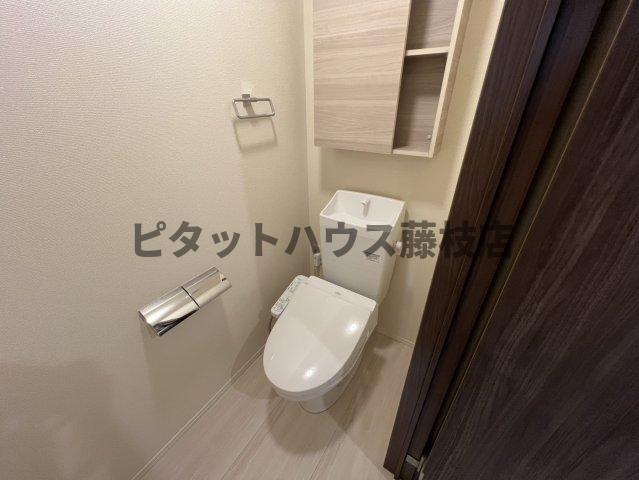 ＪＲ東海道本線 焼津駅 徒歩16分 2階建 築4年のトイレ写真