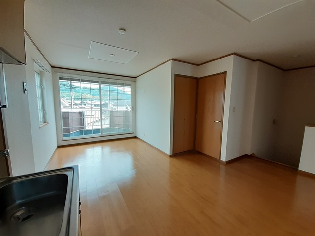 ＪＲ宇野線 彦崎駅 徒歩5分 2階建 築29年の居間写真
