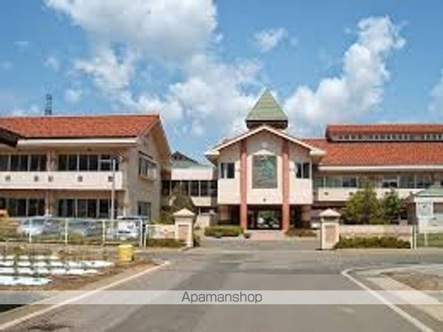 中学校　塩尻西部中学校（中学校）まで2482m
