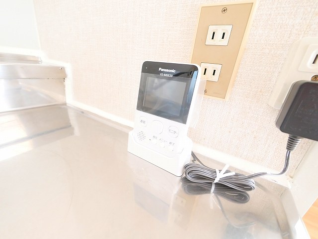 セキュリティ　モニター付きインターホン完備
